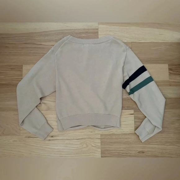 Beige Knotted Sweater with Striped Sleeve - Picture 4 of 11